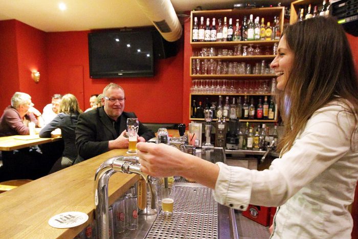 Filos Restaurant Köln - freundlicher Service
